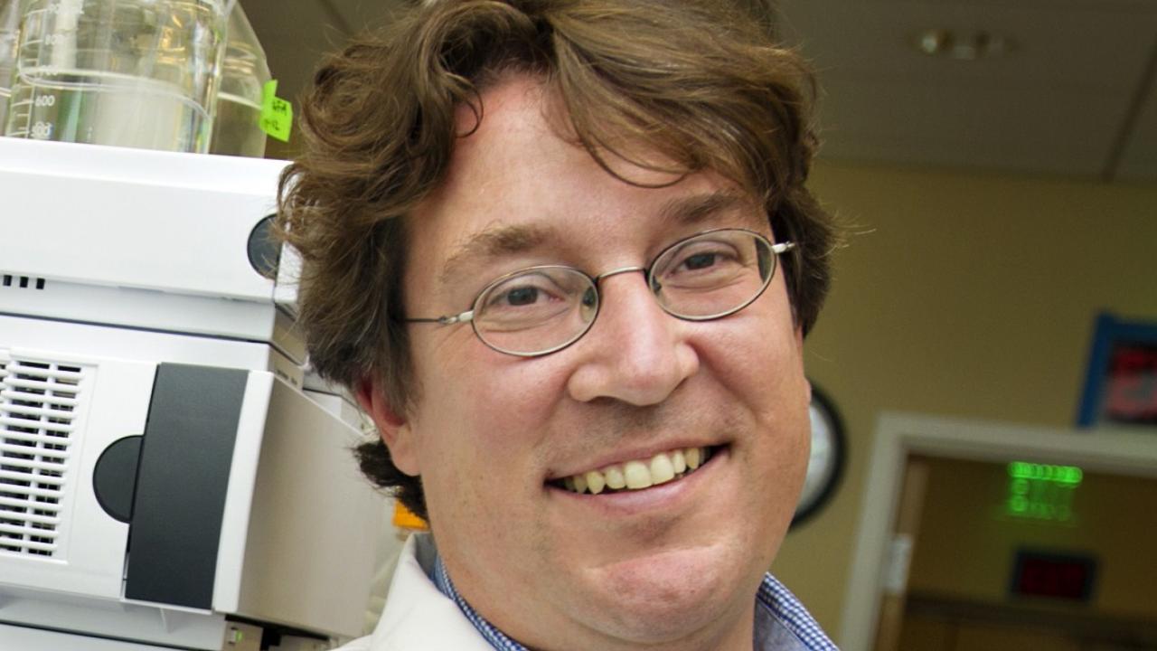 Professor Oliver Fiehn holds joint appointments with the College of Biological Sciences Department of Molecular and Cellular Biology and the UC Davis Genome Center.